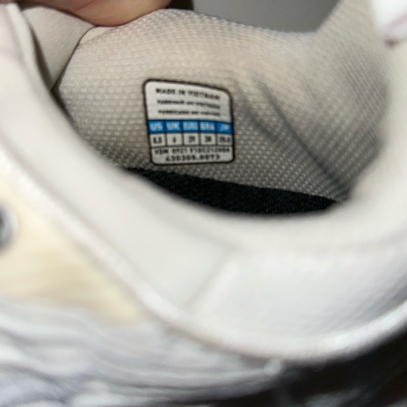 Mizuno Wave luminous 02 volleyball shoes - Picture 7 of 8